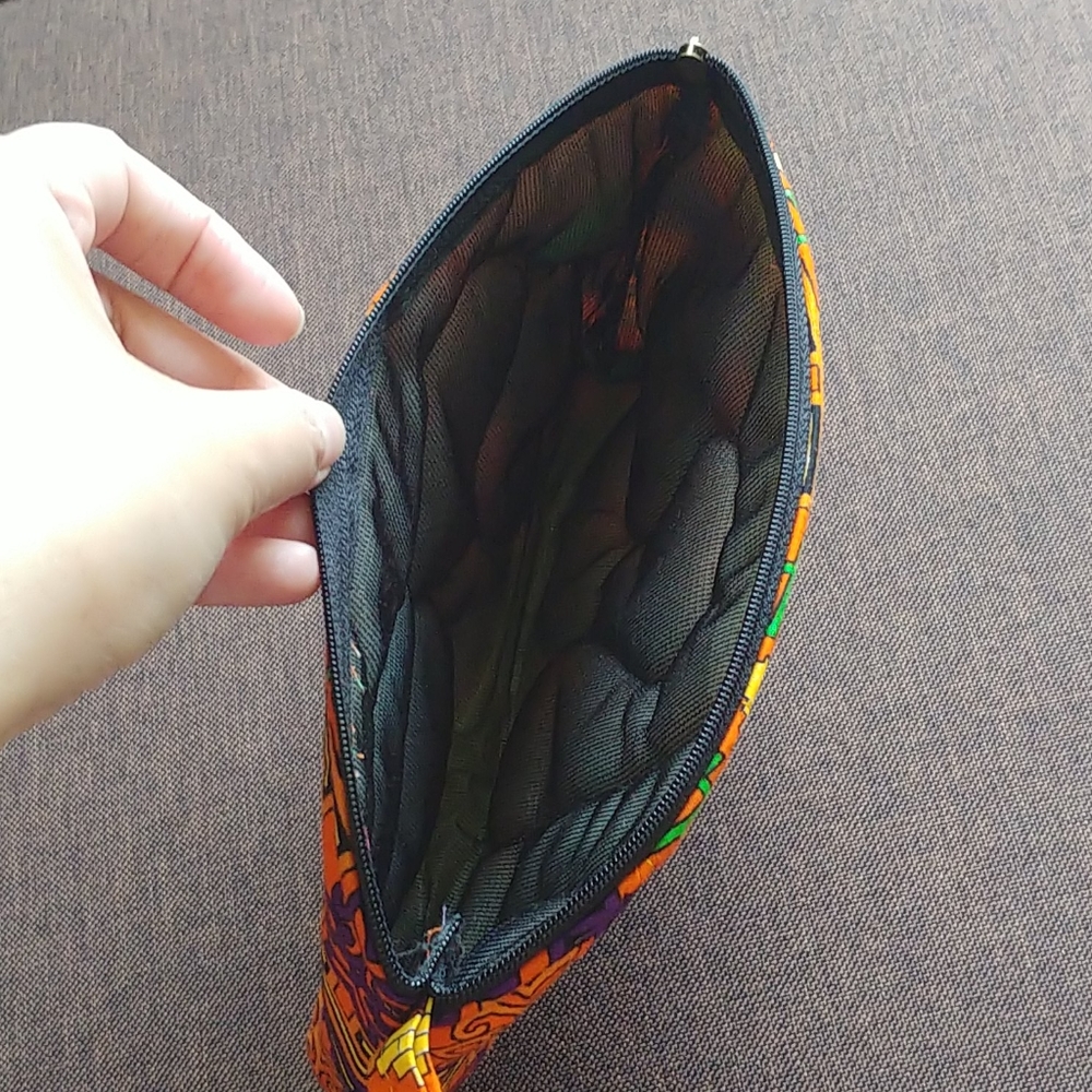 Handmade Make Up Pouch - Picture 3 of 3